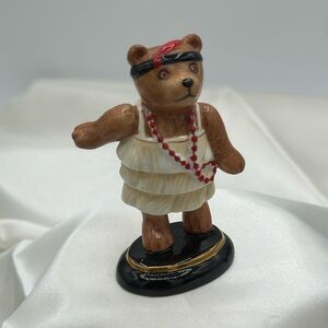 2003 Halcyon Days Teddy Bear of the Year Figurine Red Necklace and Feather